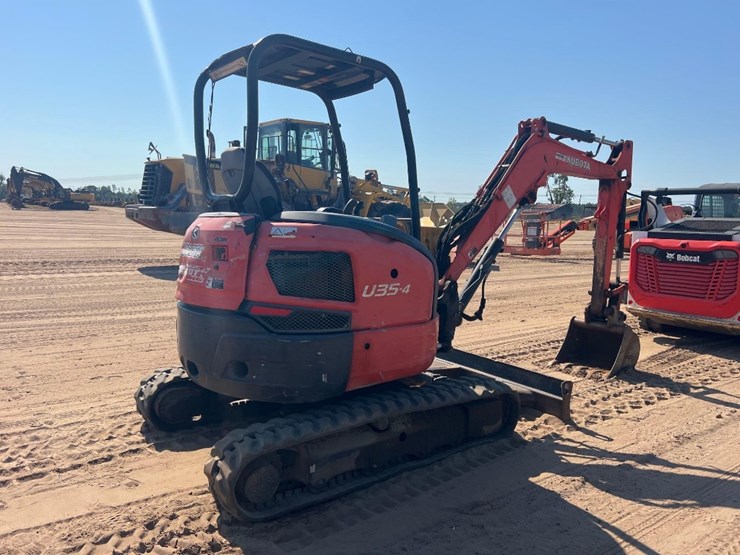 2019-kubota-u35-4-image-4