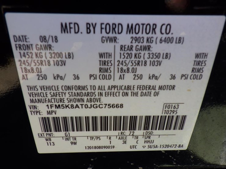 2018-ford-explorer-image-16