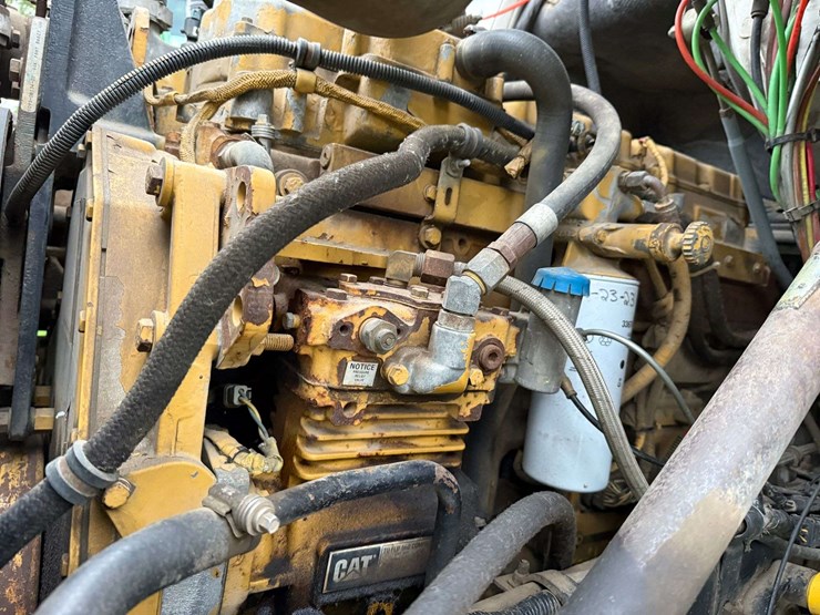 2000-caterpillar-c12-image-53