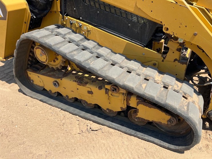 2019-caterpillar-299d2-xhp-image-13