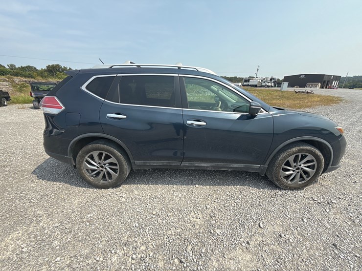 2015-nissan-rogue-sl-image-6