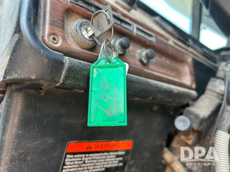 1998-freightliner-day-cab-truck-(cp0657,-unit-28648)-image-49