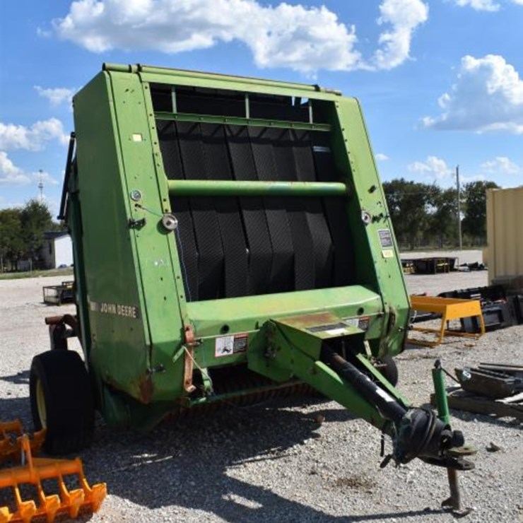JOHN DEERE 535
