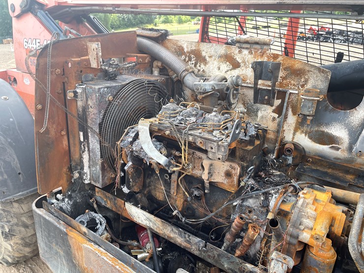 #2059-•-lull-telehandler-*non-runner*-*fire-damage*-image-28