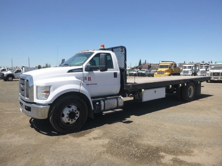 2017-ford-f650-image-1
