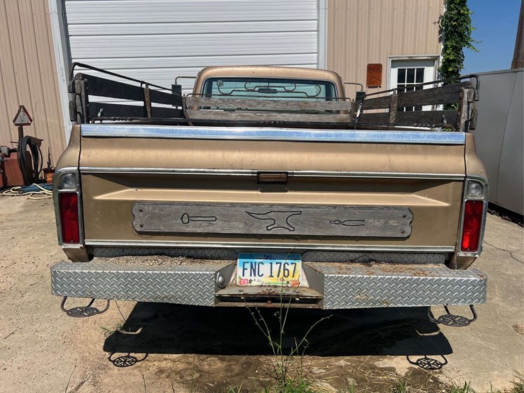 1969-chevy-c20-custom-camper-image-5