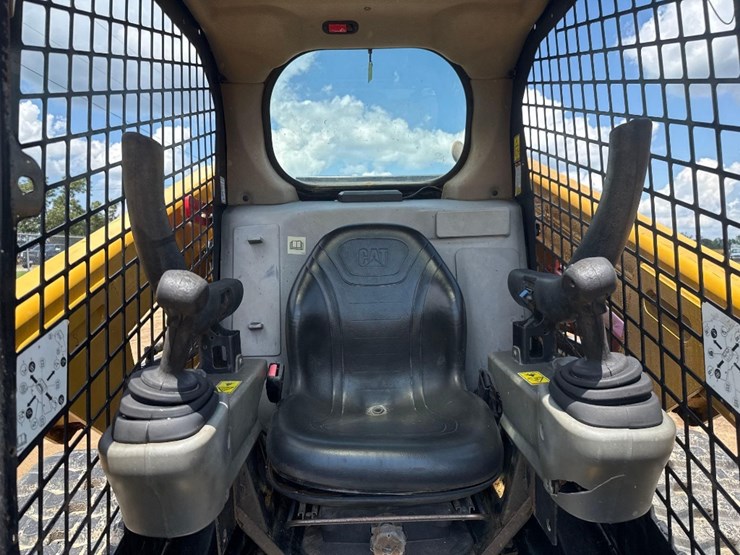 2018-caterpillar-279d-image-21