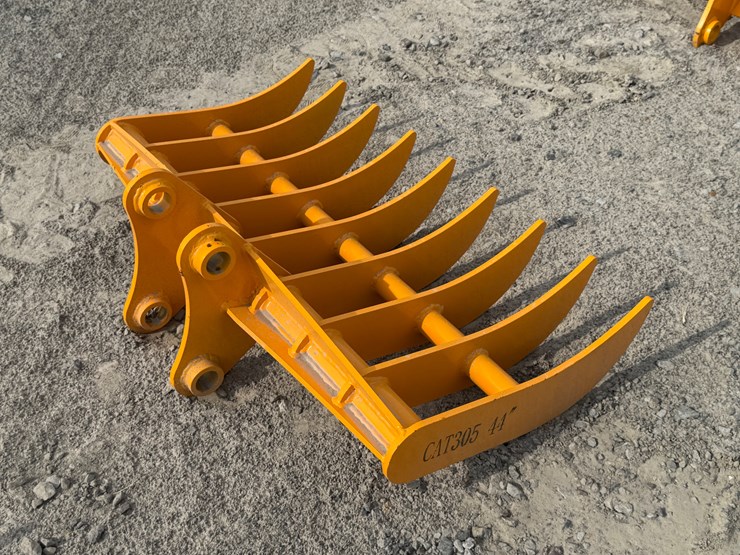 2000-caterpillar-305-image-3