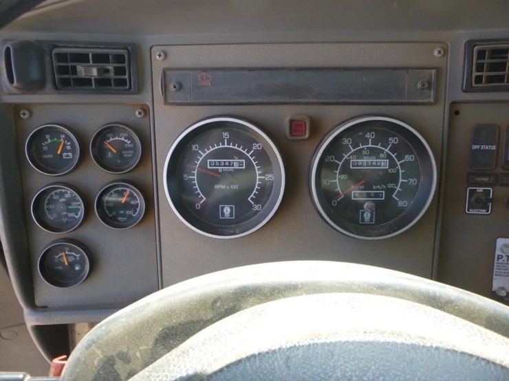 2009-kenworth-t370-image-18