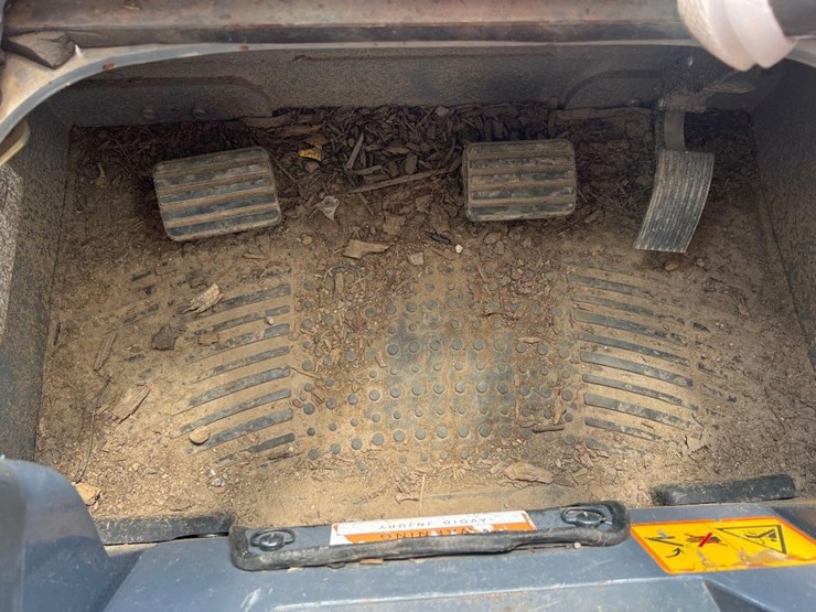 2021-takeuchi-tl8r2-image-32