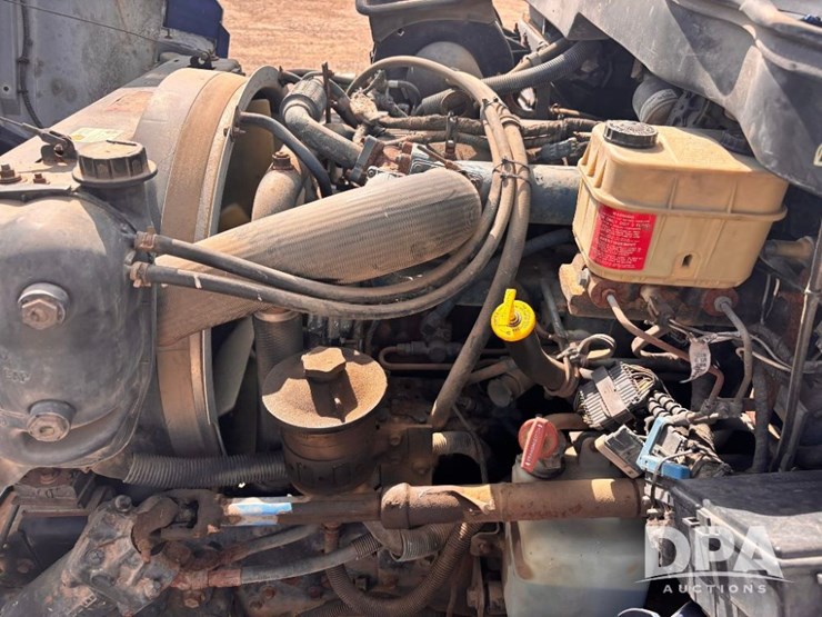2006-international-durastar-4300-image-49