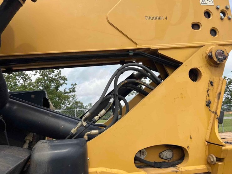2014-caterpillar-tl642c-image-13