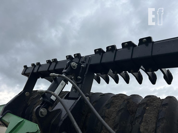 2021-john-deere-2680h-image-37