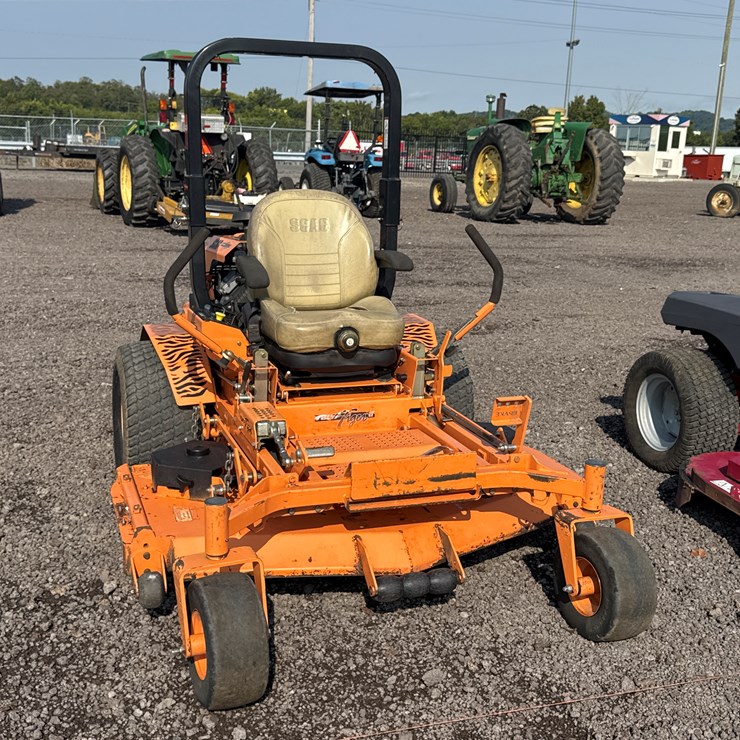 #34 • SCAG TURF TIGER ZERO TURN LAWN MOWER
