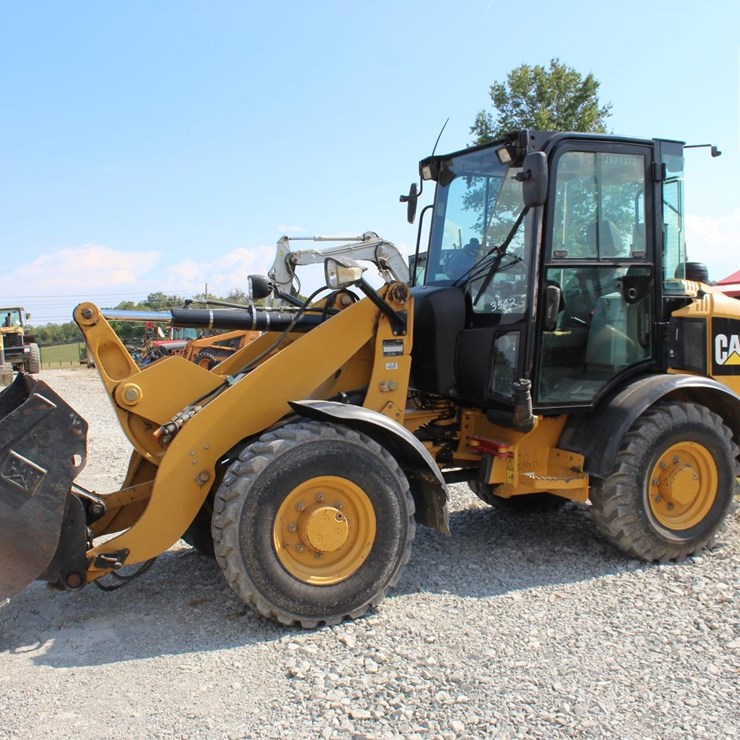 2013 CATERPILLAR 906H2
