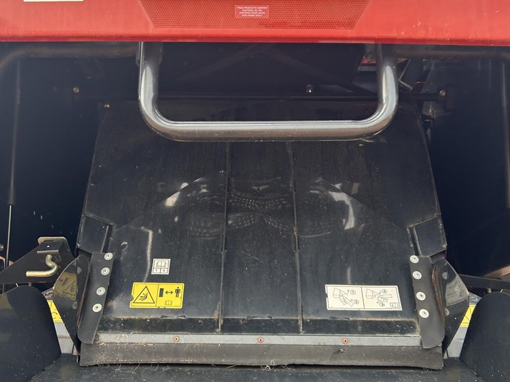 2015-case-ih-8240-image-29