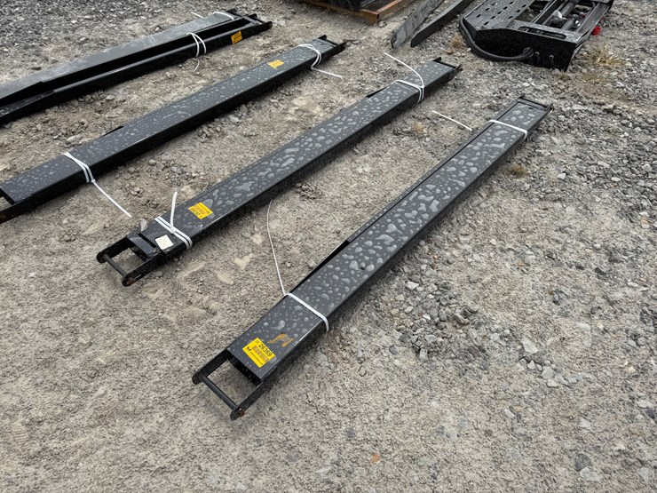 #2000-•-#26369-•-unused-giyi-7'-forklift-extension-forks-image-2