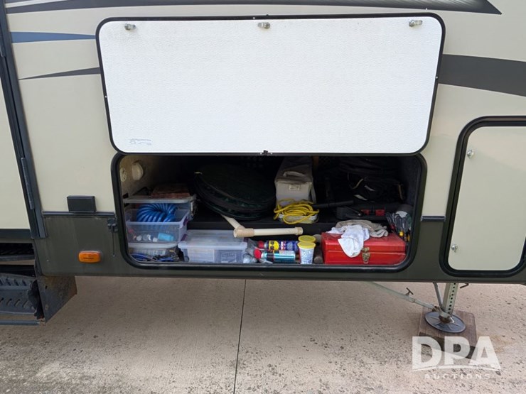2015-crusader-lite-camper-(pz13846)-image-13