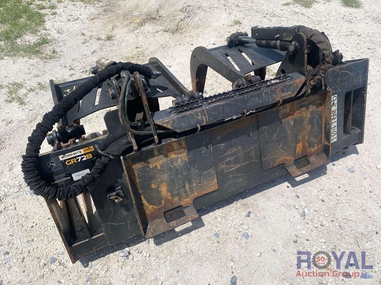 john-deere-gr72b-72in-dual-cylinder-grapple-bucket-skid-steer-attachment-image-5