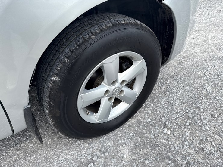 2012-nissan-rogue-image-10