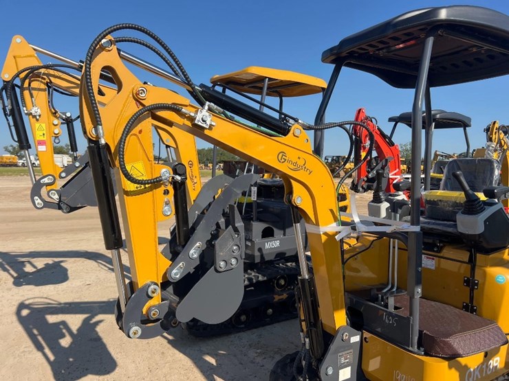 unused-cfg-industrial-qk18r-excavator-image-10
