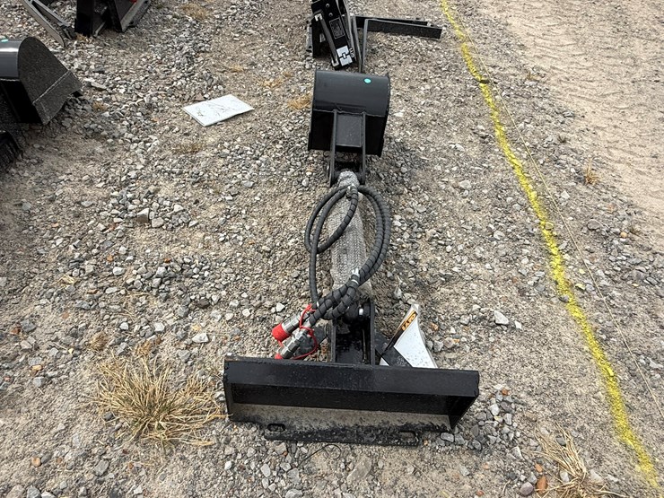 #230-•-#26346-•-unused-giyi-59"-mini-skid-steer-backhoe-arm-zwb2507124-image-3