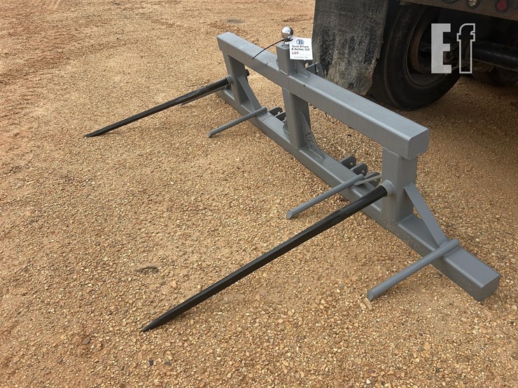 magnum-usa-double-hay-spear-image-1
