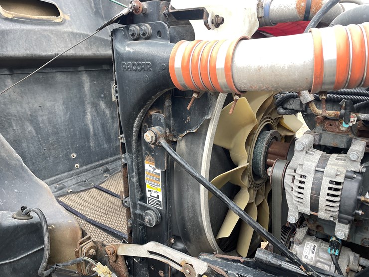 2013-peterbilt-386-image-32