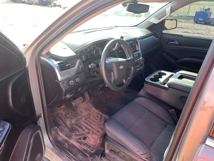 2019-chevrolet-tahoe-image-13