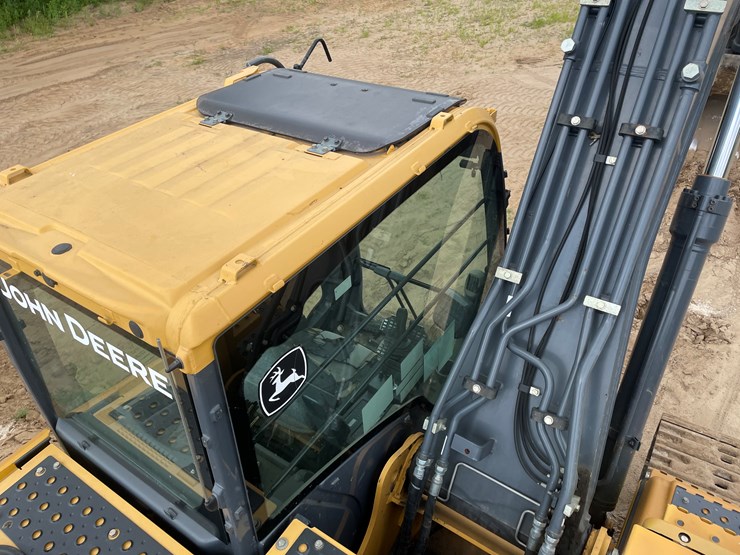 deere-160d-lc-image-50
