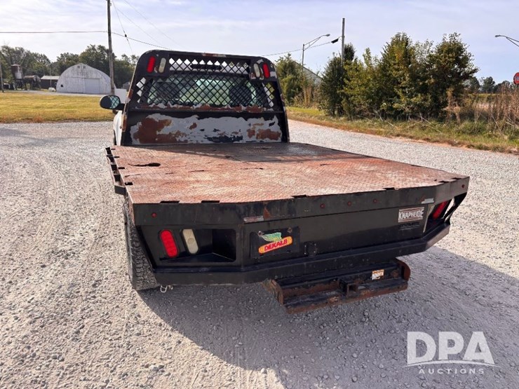 2012-chevrolet-3500-image-11