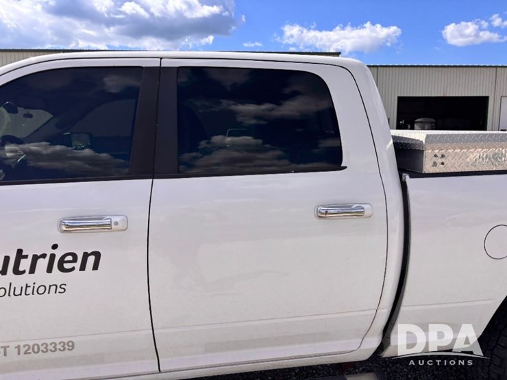 2016-dodge-ram-2500-image-24