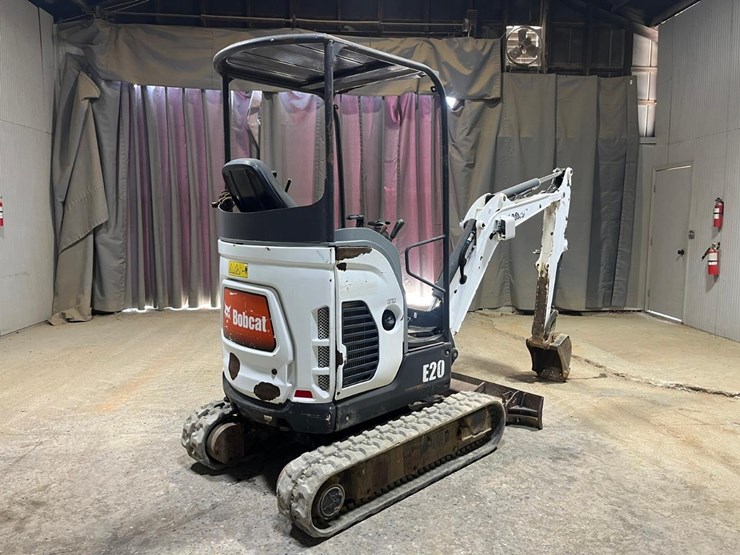 2016-bobcat-e20-image-6