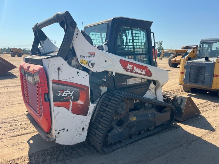 2022-bobcat-t64-image-4