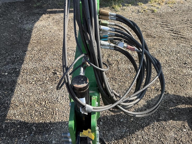2021-john-deere-2680h-image-19