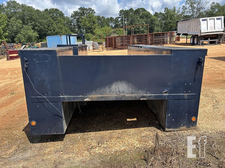 2006-altec-utility-bed-image-3