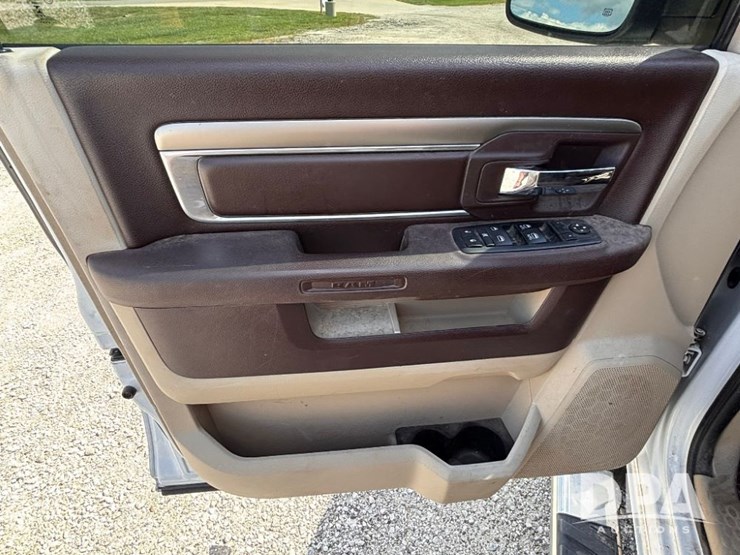 2016-dodge-ram-2500-image-70