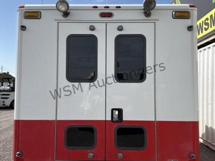 2006-ford-e450-image-6