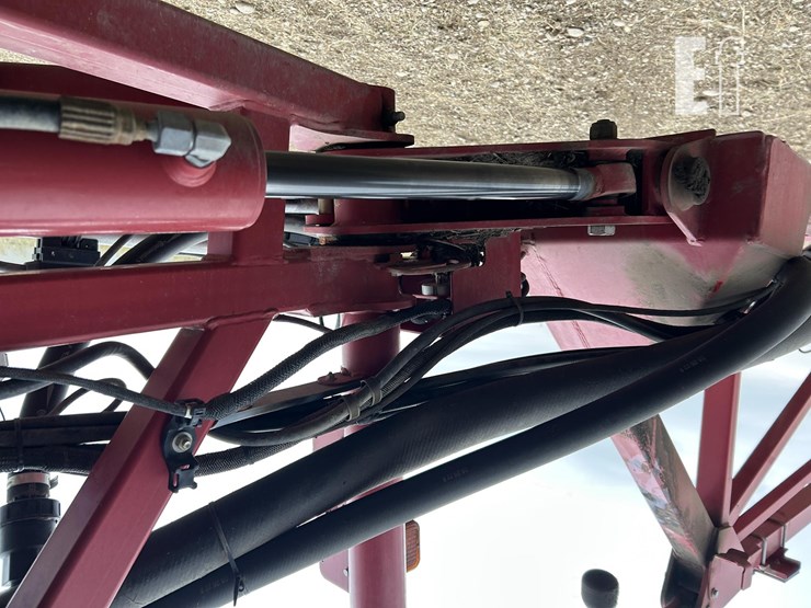 2020-case-ih-patriot-4440-image-98