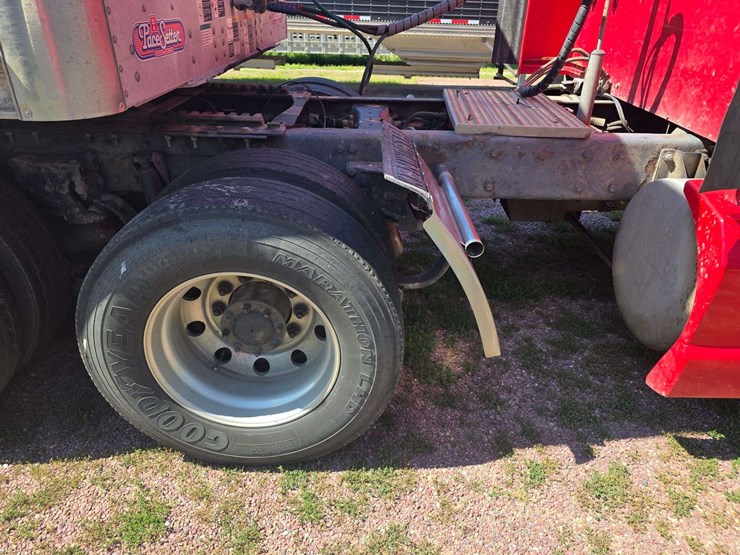 2013-kenworth-t660-image-55