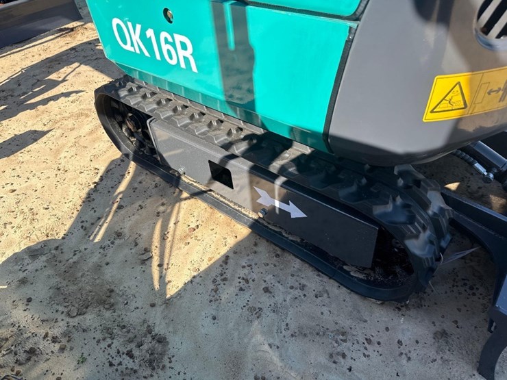 unused-cfg-qk16r-excavator-image-7