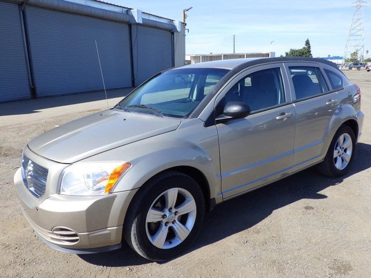 2010-dodge-caliber-image-1