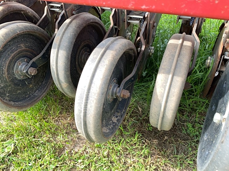 case-ih-5100-image-18