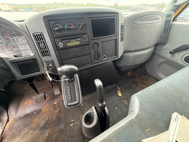 2007-international-durastar-4300-image-20