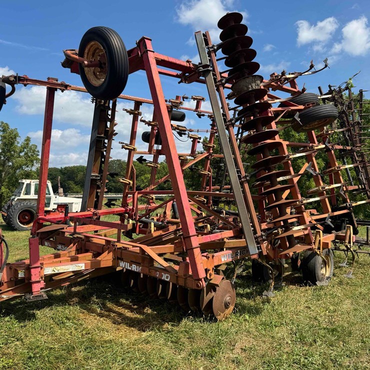 Willrich 3400 31’ Soil Finisher