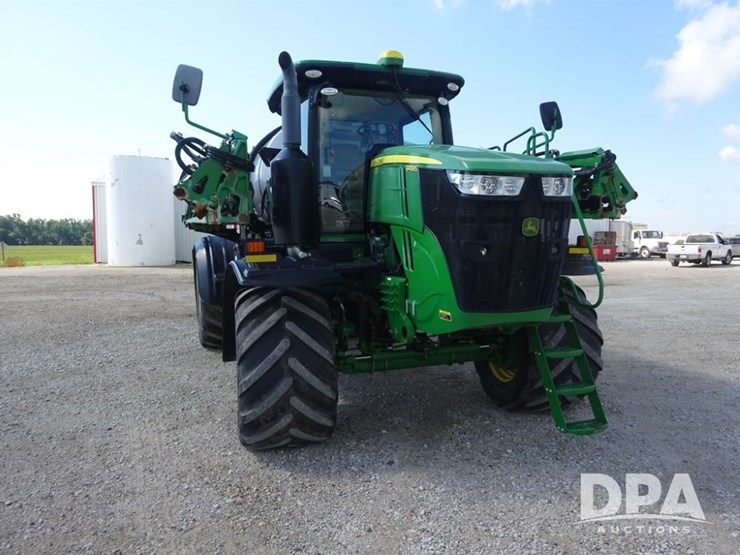 2019-john-deere-f4365-image-3