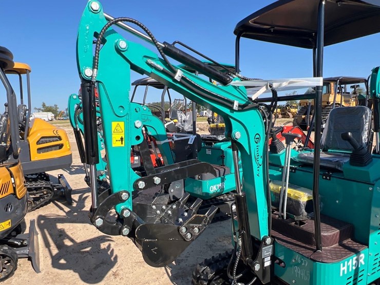 unused-cfg-industrial-h15r-excavator-image-11
