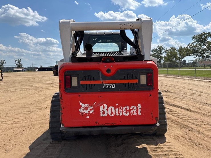2021-bobcat-t770-image-7