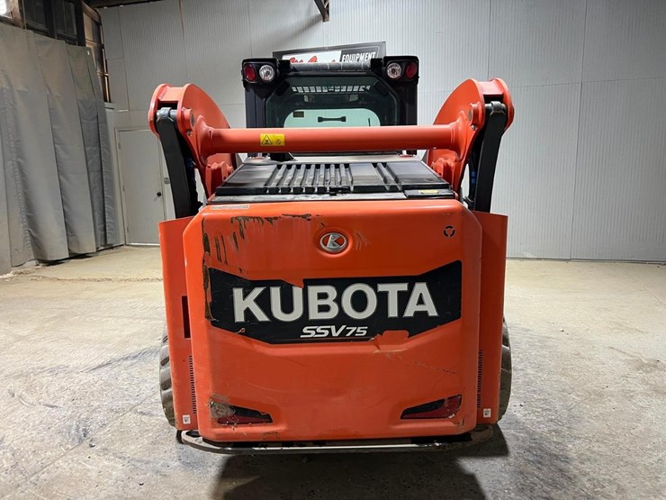 2019-kubota-ssv75-image-4