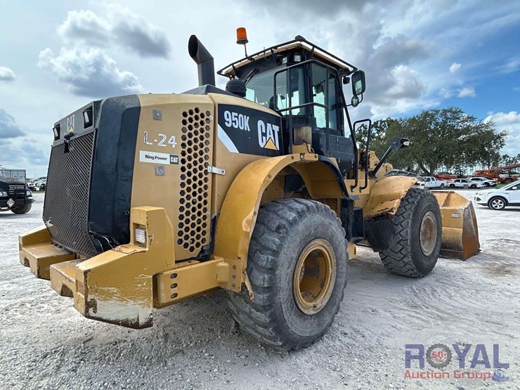 2013-caterpillar-950k-image-3